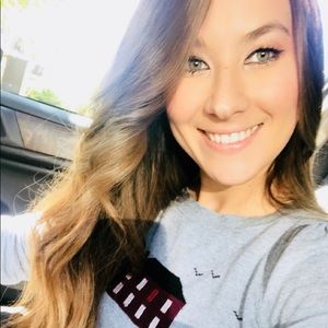 Meet your Posher, Andreea